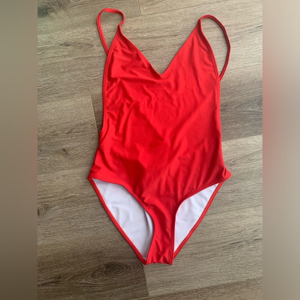 Missguided one piece bathing suit. Size 6.